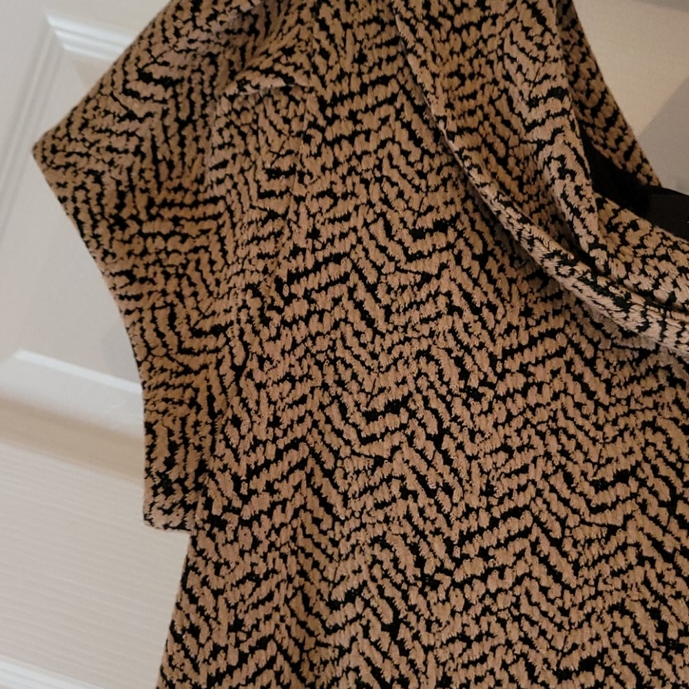 Dress - Picture 4 of 5